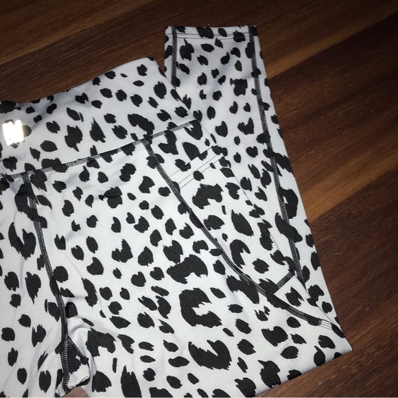 Nicole Miller Sport Women's Leggings W/Media Pockets NWT - Picture 5 of 9